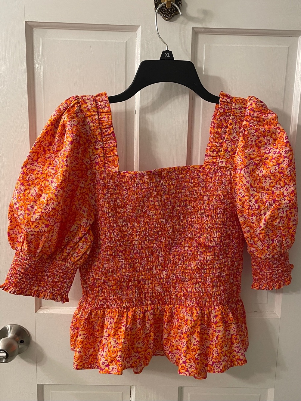 NWOT CeCe Smocked Floral Peplum Top - Picture 2 of 5
